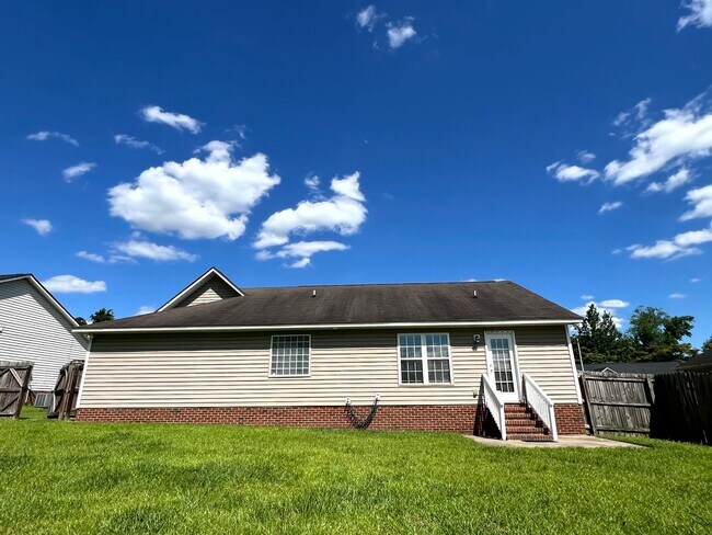 Building Photo - 212 Sharpsburg Rd
