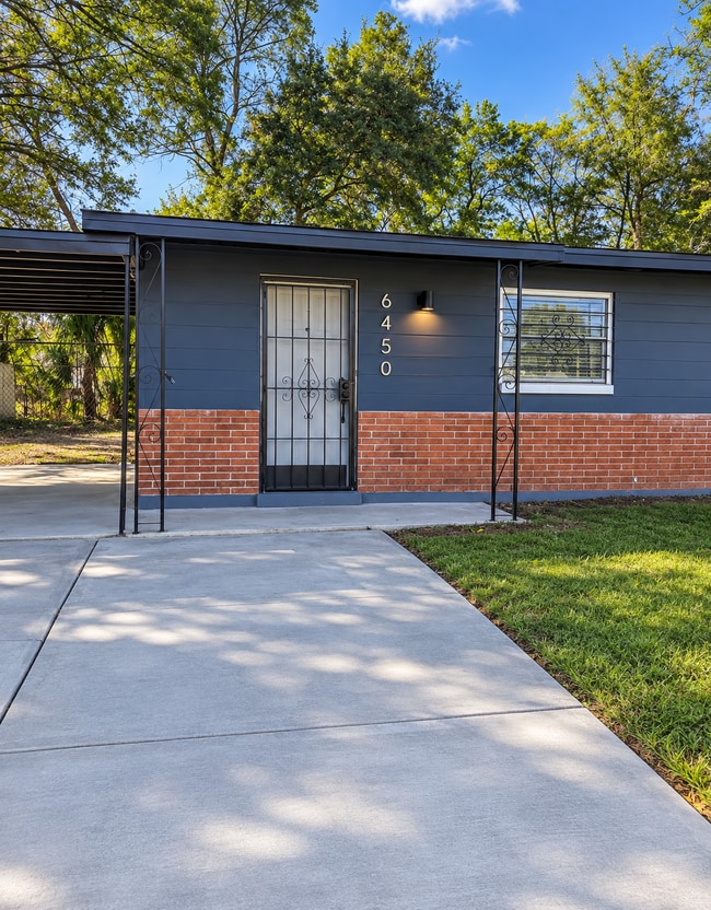 Building Photo - 6450 San Juan Ave