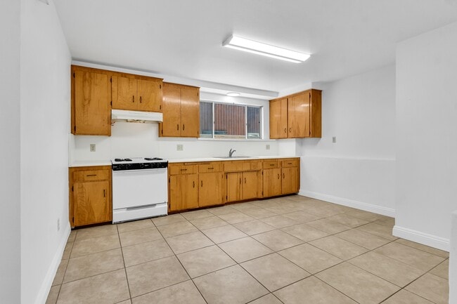 Building Photo - 4743 Choctaw Dr