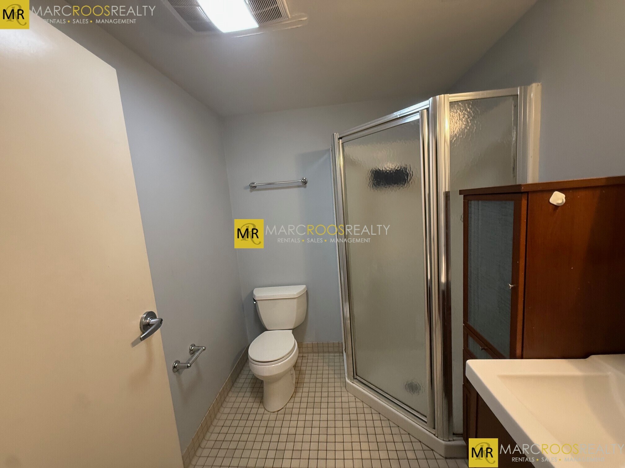 Building Photo - 534 Commonwealth Ave