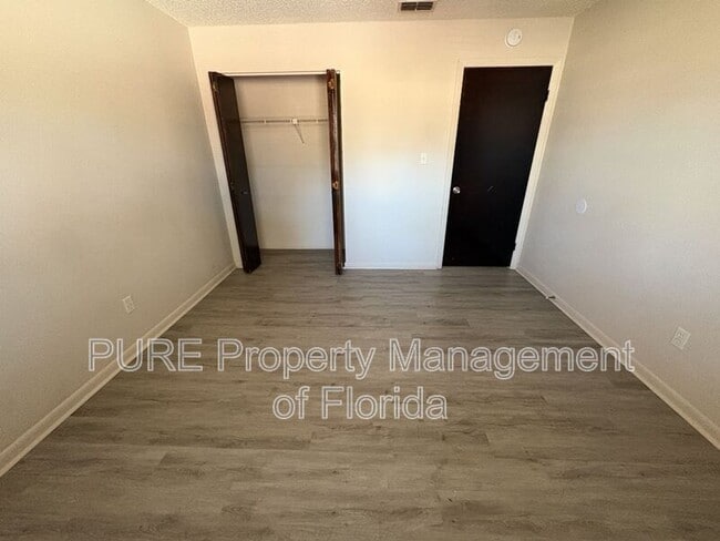 Building Photo - 2040 SE 40th Street Rd