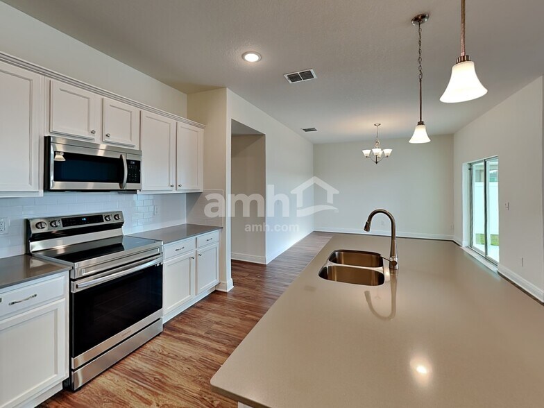 Building Photo - 2869 Ponds Trl