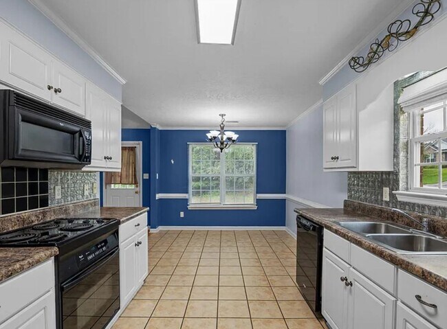 Building Photo - Charming Grovetown Home