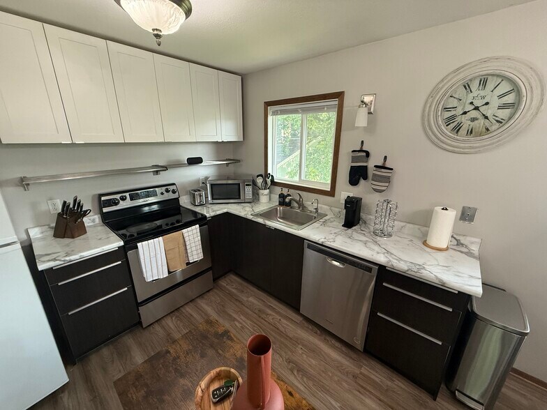 Building Photo - 1801 43rd St NW