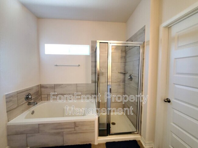 Building Photo - 9331 Aten Shore