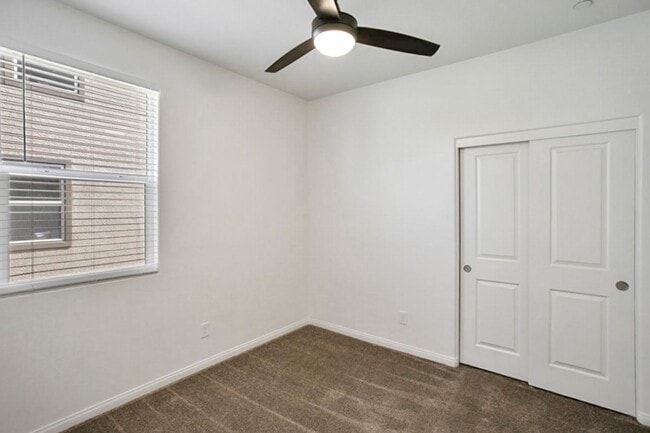 Building Photo - Beautiful 3 Bedroom Single Story West Vegas Home