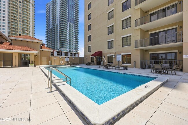 Building Photo - 1478 Riverplace Blvd