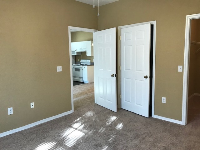 Building Photo - 860 Grand Regency Pointe