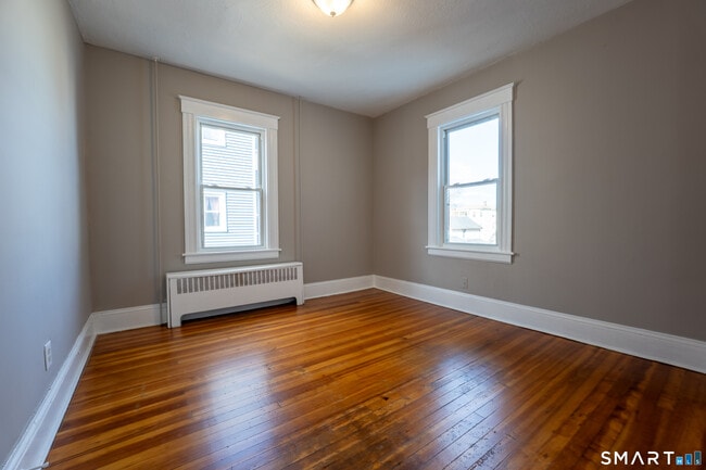 Building Photo - 62-64-64 James St