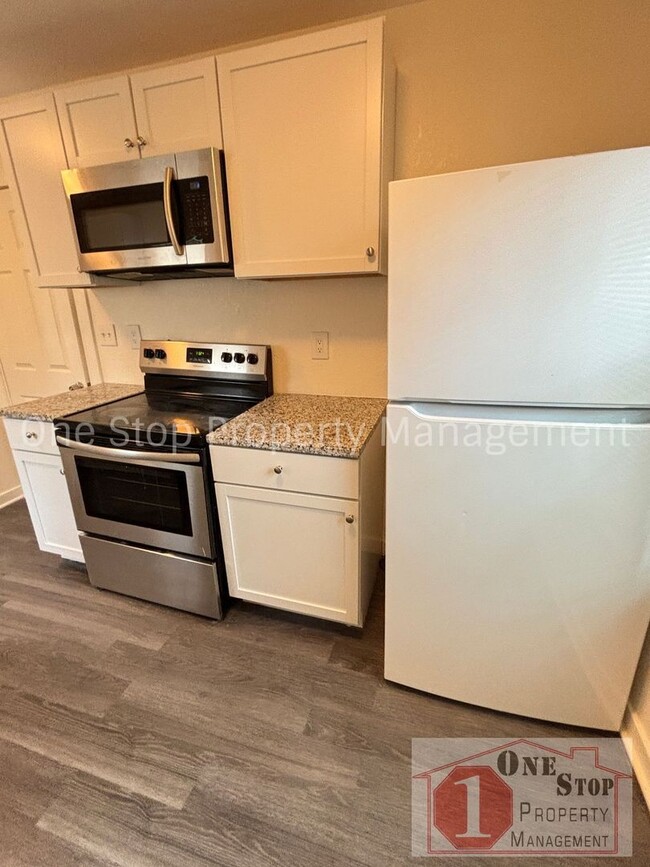 Building Photo - Beautiful 3 Bedroom 1 Bathroom in Kansas City