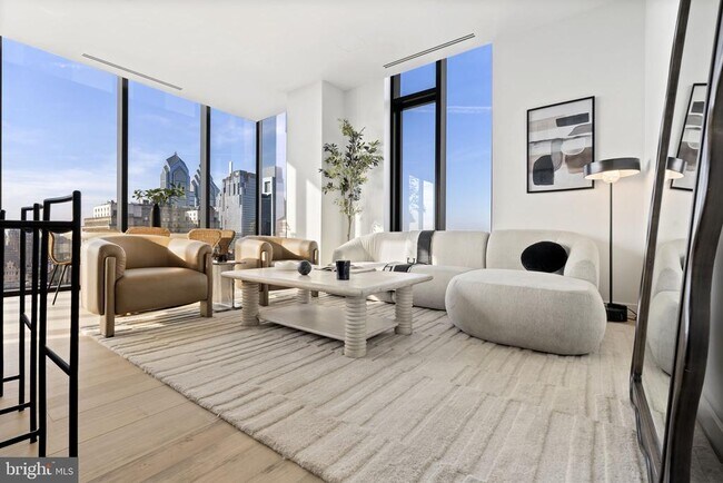 Building Photo - 210 S 12th St