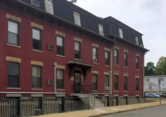 Building Photo - 35 Day St