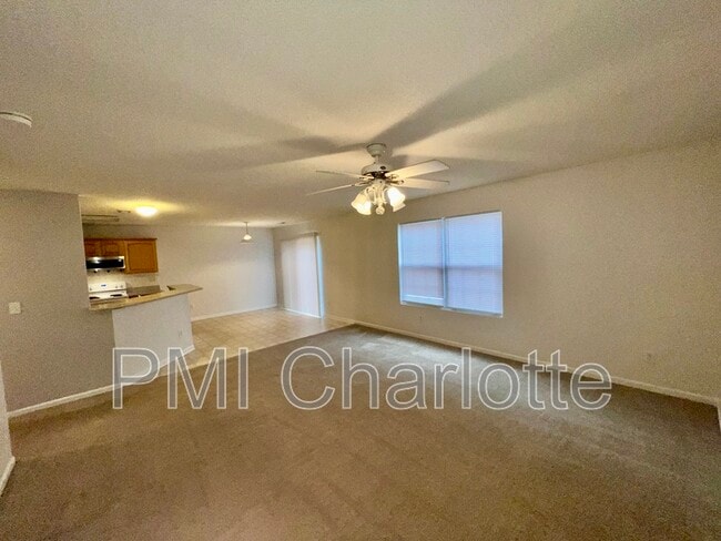 Building Photo - 5787 Dove Point Dr SW