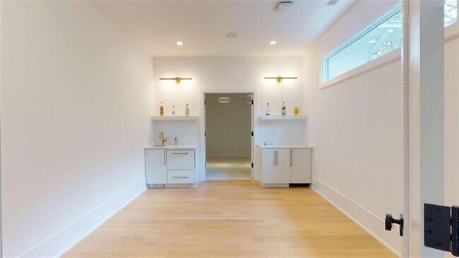 Building Photo - 3206 Arden Rd NW