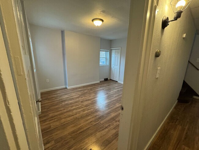 Building Photo - Charming 5BR Home in the Heart of Pittsburgh – Spacious, Stylish & Full of Character