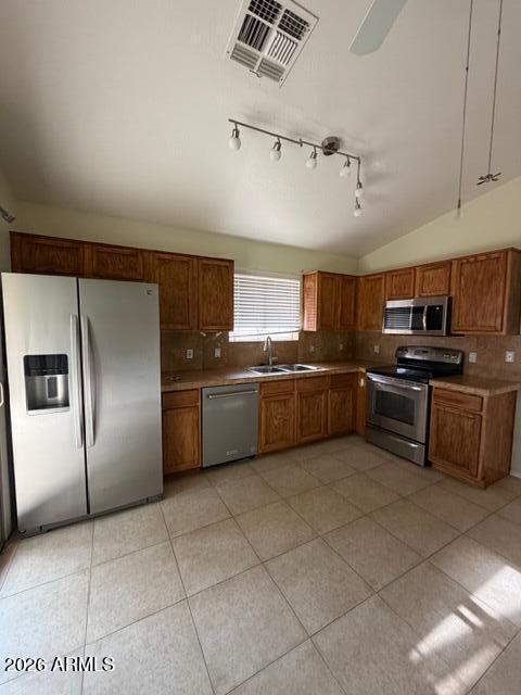 Building Photo - 603 W McRae Dr