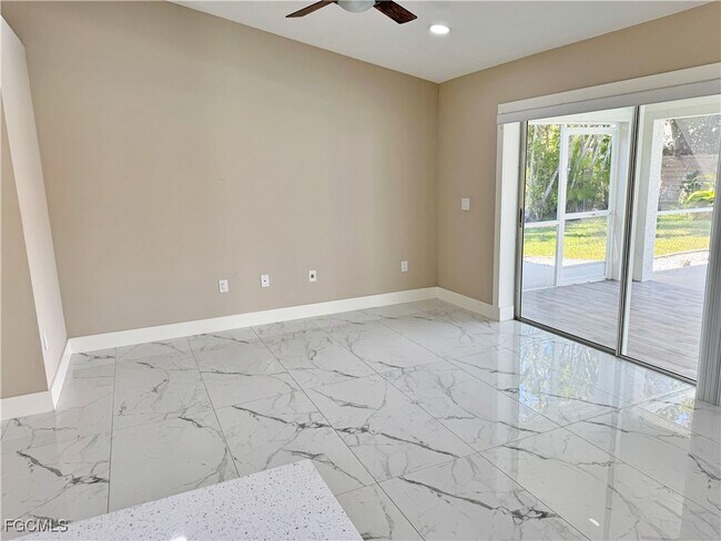 Building Photo - 2215 SE 9th Terrace