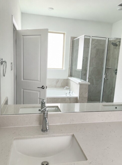 Building Photo - 125 Tornillo Dr