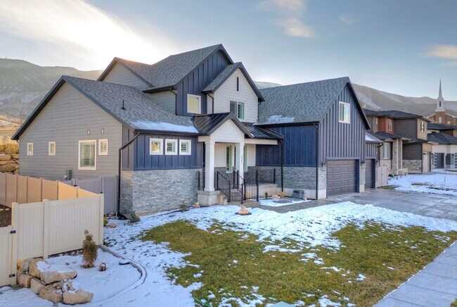 Building Photo - Luxury Smart Home with Lake & Mountain Views in Saratoga Springs!!!