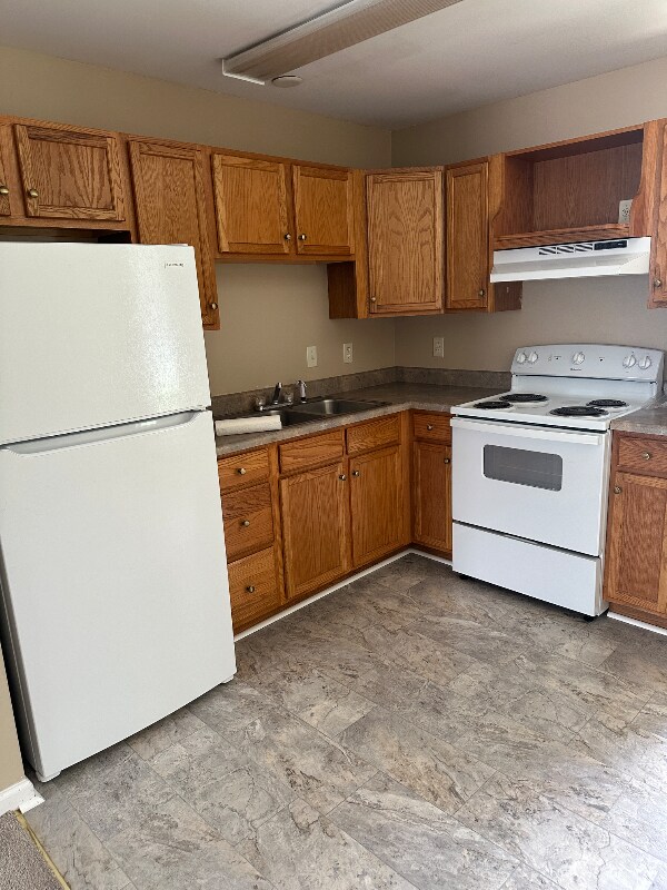 Primary Photo - 418 Wilson St