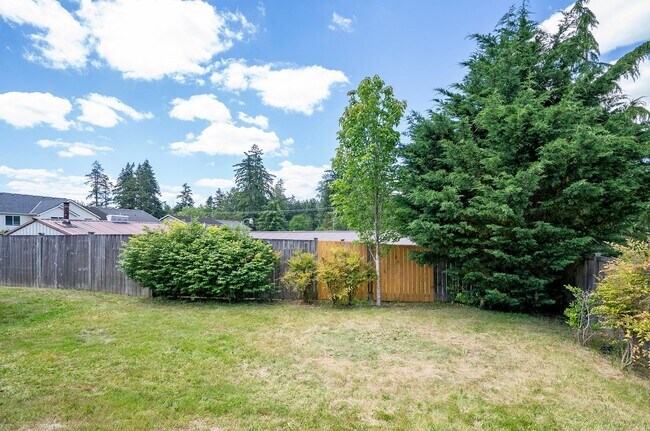 Building Photo - Exquisite 3-bedroom, 2-full bath Home in Puyallup