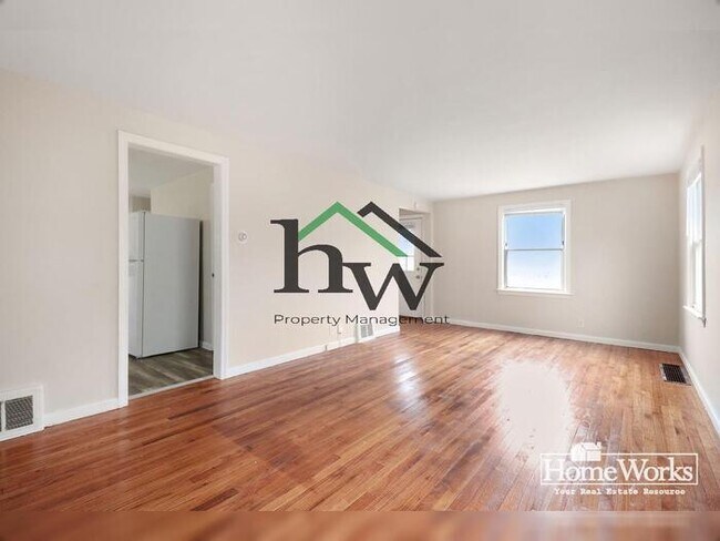 Building Photo - 2113 Dorothy St