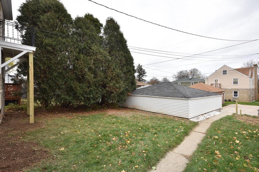 Building Photo - 3806 N 52nd St