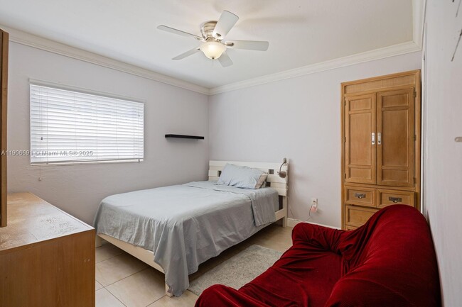 Building Photo - 7401 SW 82nd St