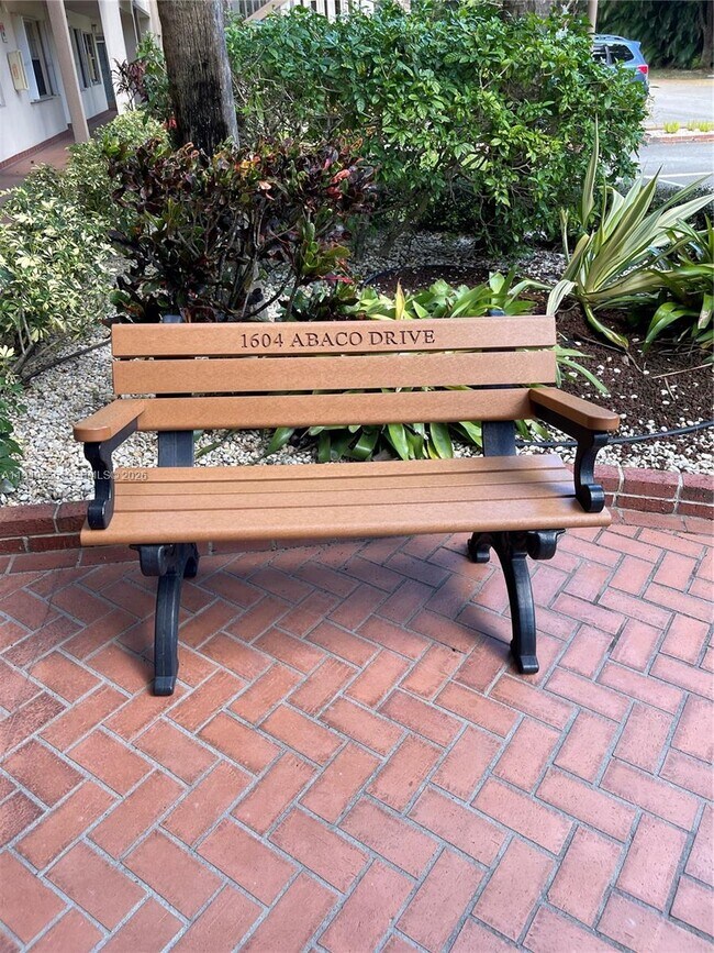 Building Photo - 1604 Abaco Dr