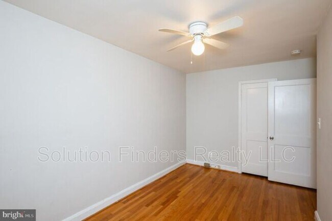 Building Photo - 2110 Coralthorn Rd