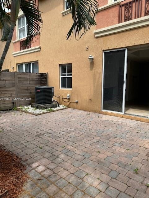 Building Photo - 15242 SW 30th Terrace