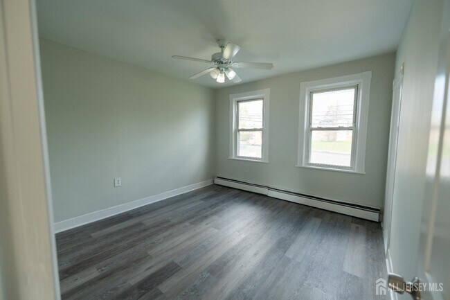 Building Photo - 337 Convery Blvd