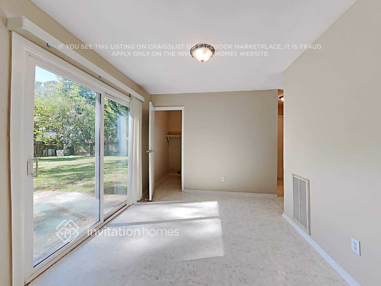 Building Photo - 2022 Oak Shores Dr