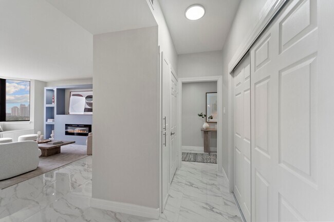 Building Photo - 651 Bering Dr