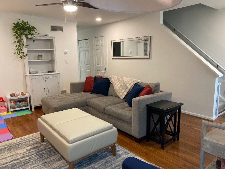 Building Photo - 78 Shady Ln