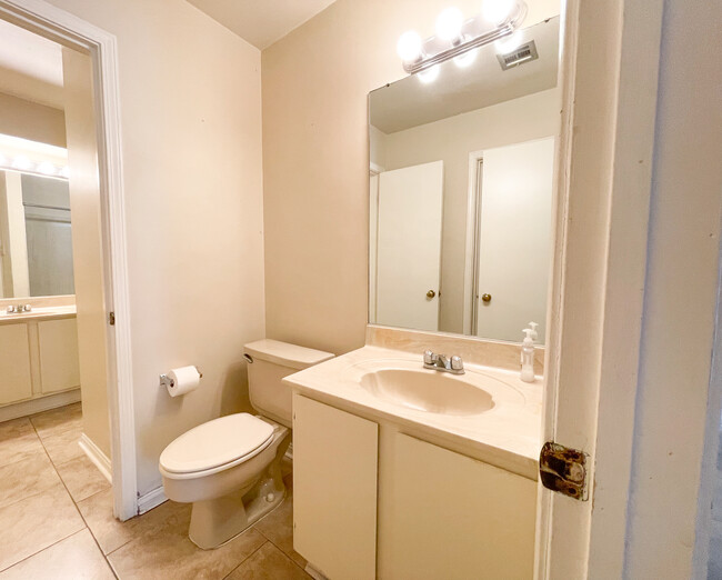 Half bath - 178 Walnut St