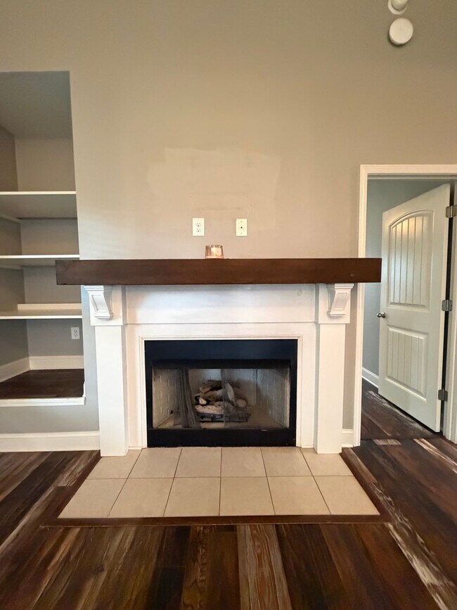 Building Photo - Nice 3/2 House with Bonus in Shannon- $2,850