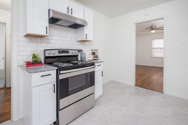 Building Photo - 4602 N Classen Blvd