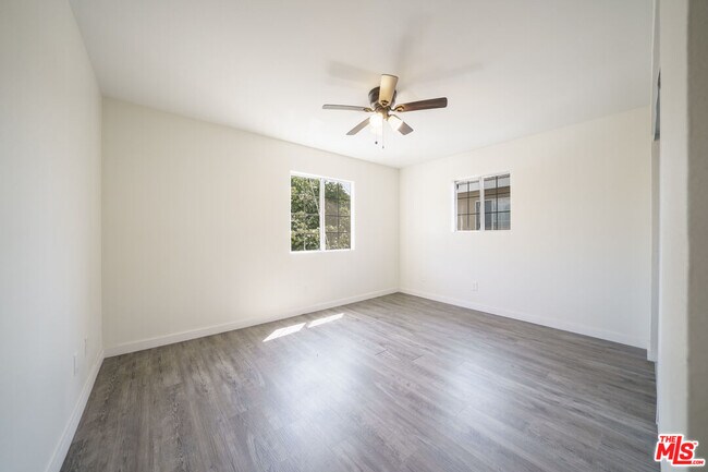 Building Photo - 7510 Avalon Blvd