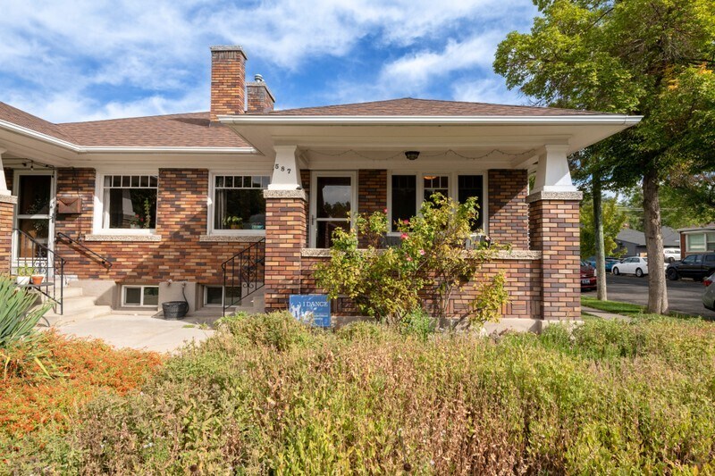 Building Photo - 587 E Sherman Ave