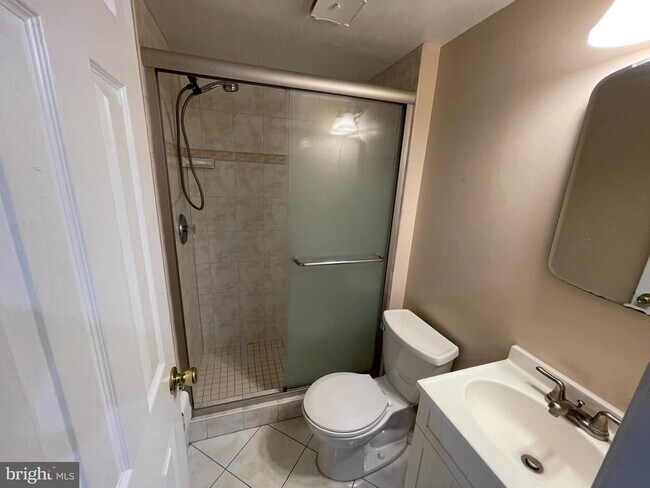 Building Photo - 5056 Kenerson Dr