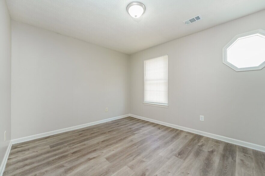 Building Photo - 6164 St Christophers Ct