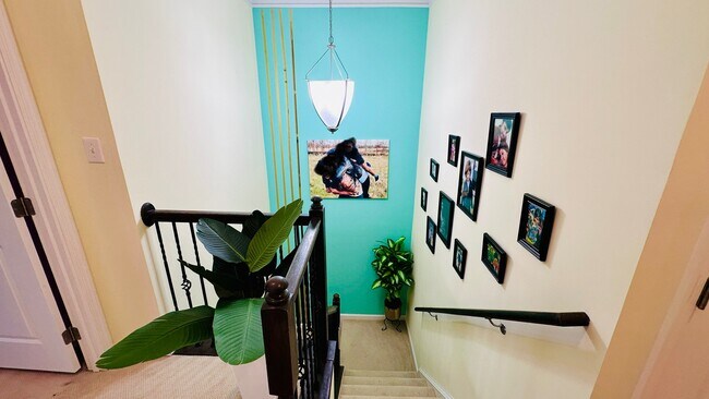 Building Photo - 3220 Yeager Dr