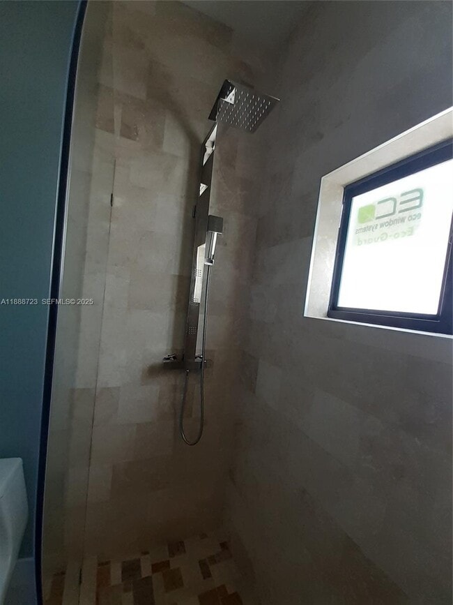 Building Photo - 23 Jenny Ln