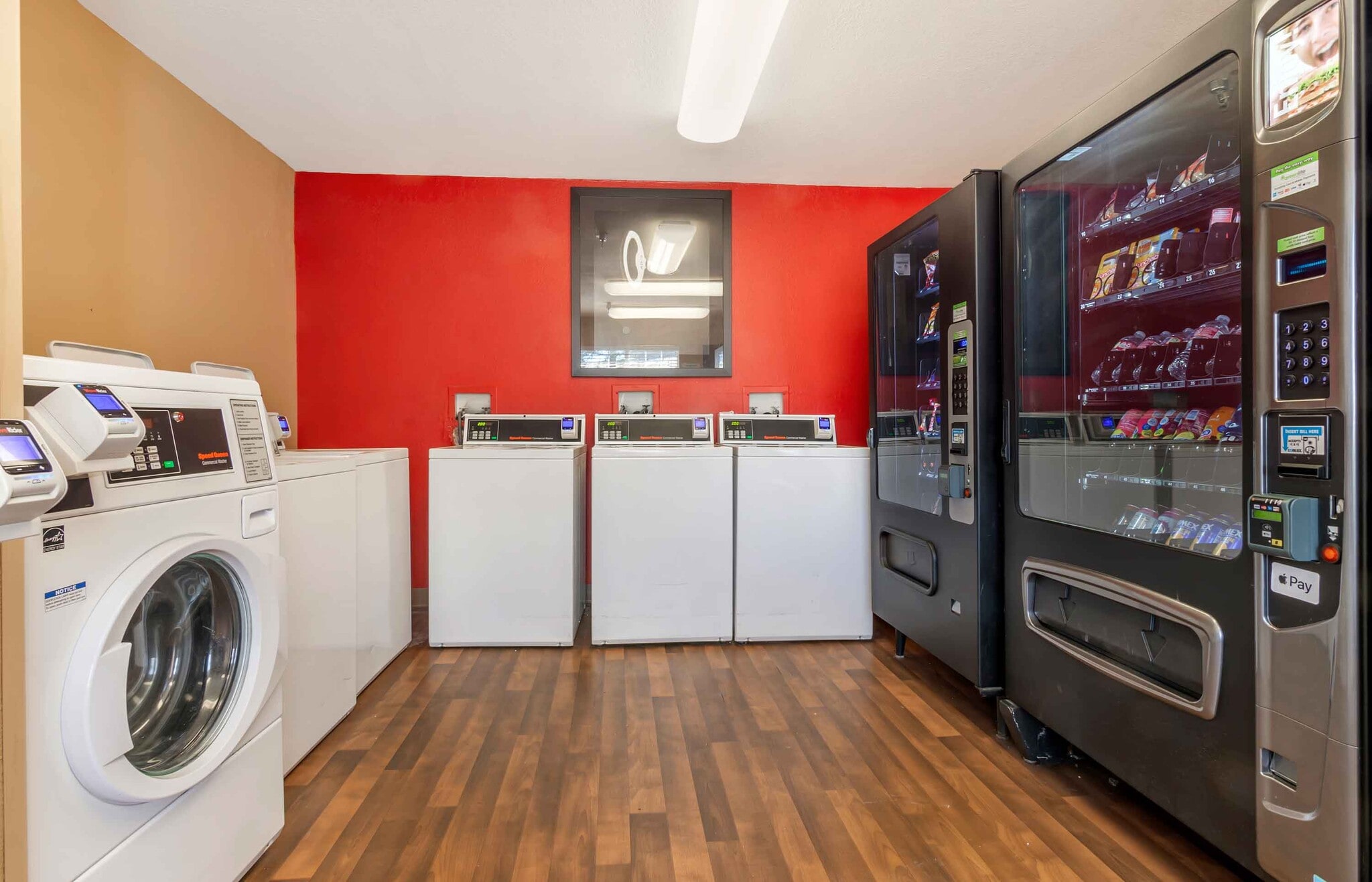 Building Photo - Furnished Studio-Kansas City - Shawnee Mission