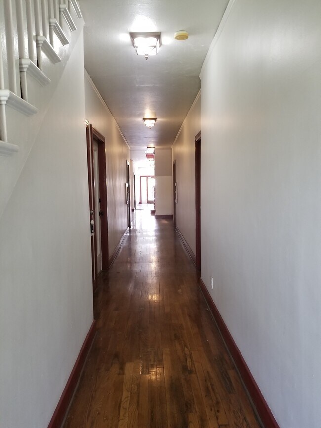 Building Photo - Ardmore Apartments
