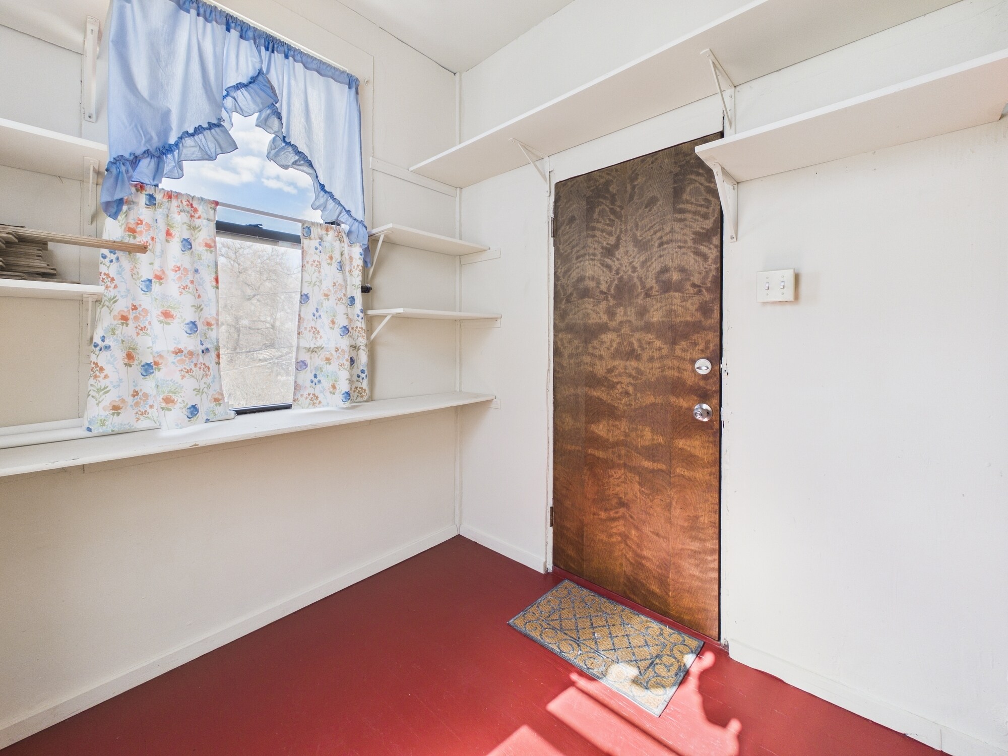 Building Photo - 7338 S Stewart Ave