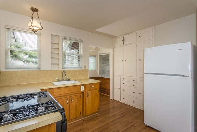 Building Photo - 1 Bedroom, 2 Bath House