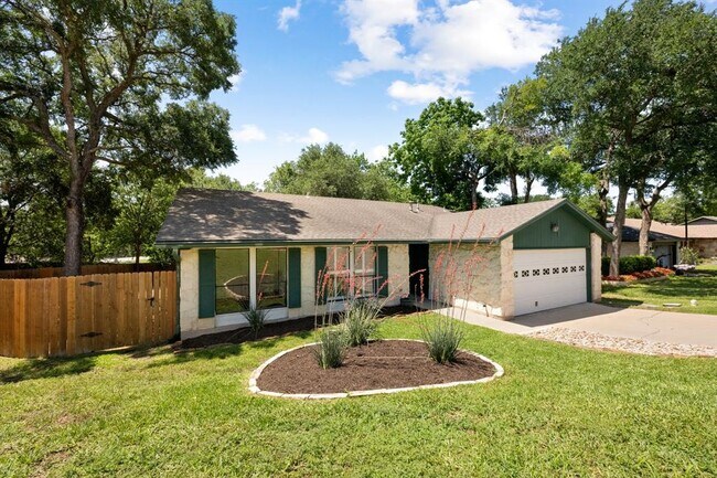 Building Photo - 3303 Sanderling Trail