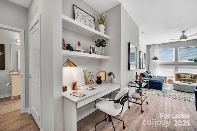 Building Photo - 2020 W Morehead St